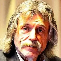 Johan Derksen net worth