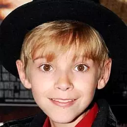 Davis Desmond net worth