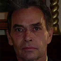 Geoffrey Deuel net worth