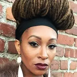 Joella Deville net worth