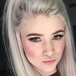 Courtney Dickerson net worth