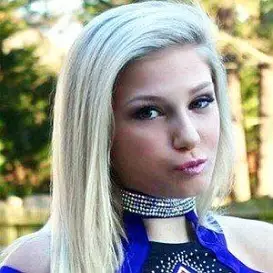 Macie Dickey net worth