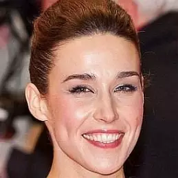 Arta Dobroshi net worth