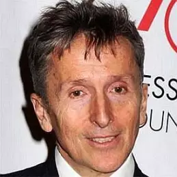 Simon Doonan net worth