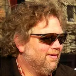 Tom Douglas net worth