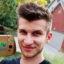 Zach Drapala net worth