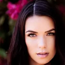 Carolina Duarte net worth