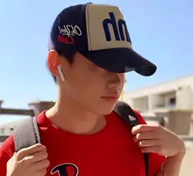 Deoz Stranger net worth