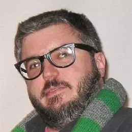 Alonso Duralde net worth