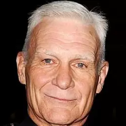 Dale Dye net worth