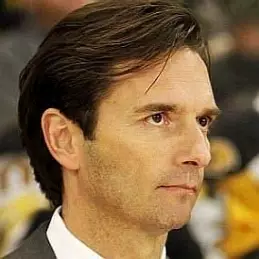 Dallas Eakins net worth