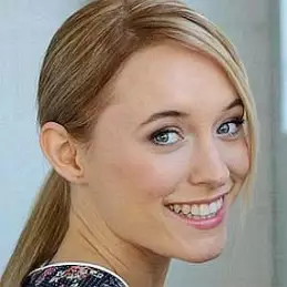 Cassandra Ebner net worth