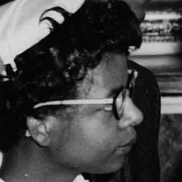 Elizabeth Eckford net worth