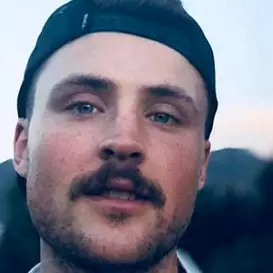 Dylan Efron net worth