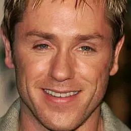 Ron Eldard net worth