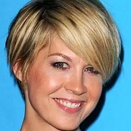 Jenna Elfman net worth