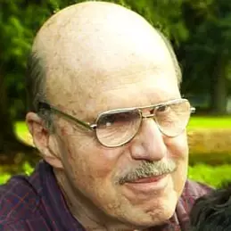 Aaron Elkins net worth