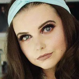 Elle ShadowSmoked net worth