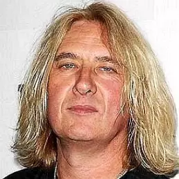 Joe Elliott net worth