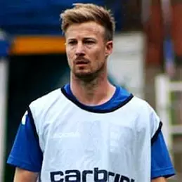 Wade Elliott net worth