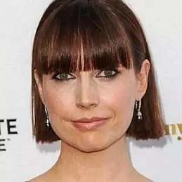 Julie Ann Emery net worth