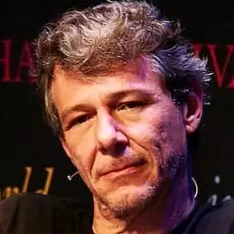 Álvaro Enrigue net worth