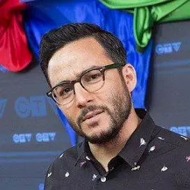 Ennis Esmer net worth