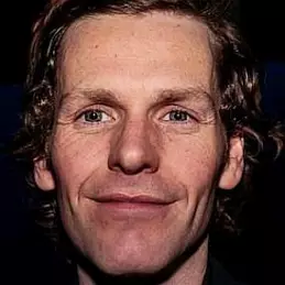 Shaun Evans net worth