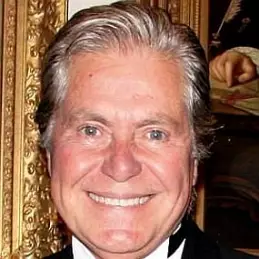 Hussein Fahmy net worth