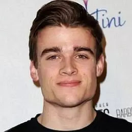 Austin Falk net worth