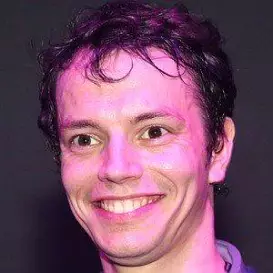 Alle Farben net worth