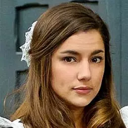 Sheyla Farina net worth