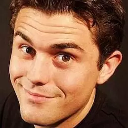 Alex Farnham net worth