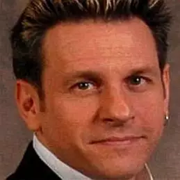 Shawn Farquhar net worth