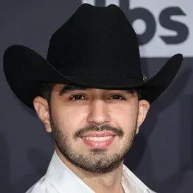 Joss Favela net worth