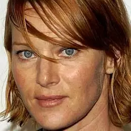 Angela Featherstone net worth