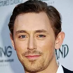 JJ Feild net worth