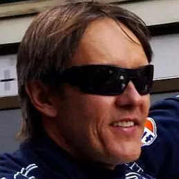 Adrian Fernandez net worth