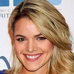 Nikki Ferrell net worth
