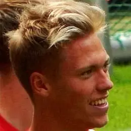 Viktor Fischer net worth