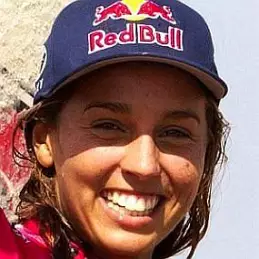 Sally Fitzgibbons net worth