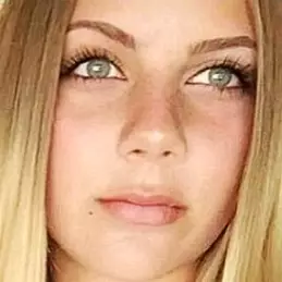 Arianna Flowers net worth