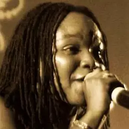 Lashunda Nicole Flowers net worth