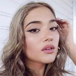 Kierra Hope net worth