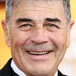 Robert Forster net worth