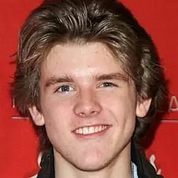 Sean Ryan Fox net worth