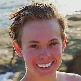 Tanner Fox net worth