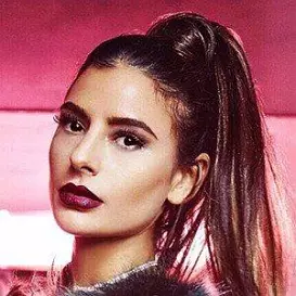 Lara Fraser net worth