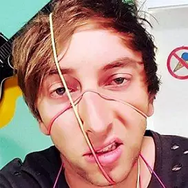 Freshtorge net worth