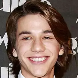 Soren Fulton net worth